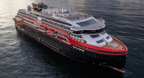 MS Roald Amundsen