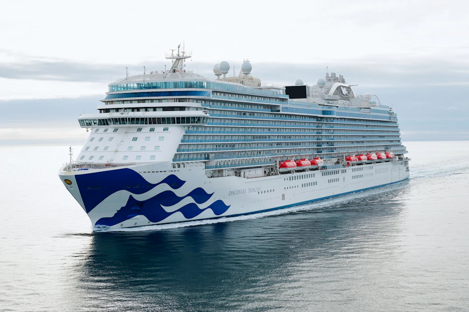 Princess Discovery R603 Princess Cruises's Discovery Princess Decks - CruiseInsider
