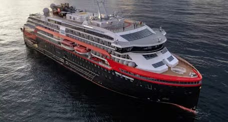 HX Expeditions ship photo