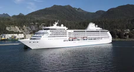 Regent Seven Seas Cruises ship photo
