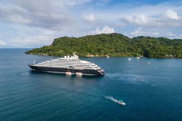scenic eclipse ship sailing in honduras