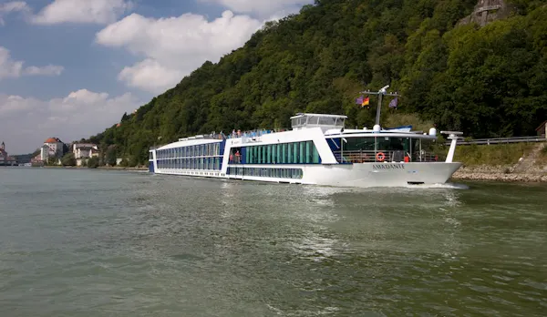 Cruise Ship