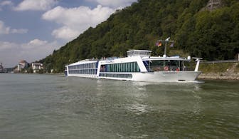 Cruise ship