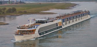 Cruise ship