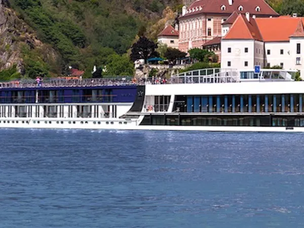 Cruise Ship