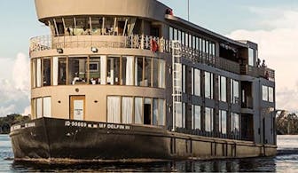 Cruise ship
