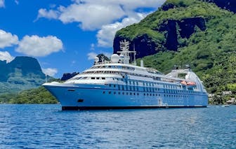 Cruise ship