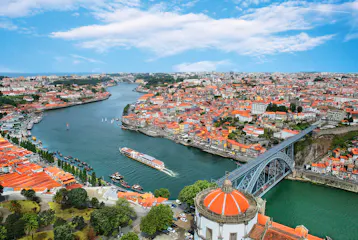 amawaterways-ship-river