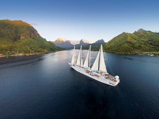 windstar sailing yacht in moorea