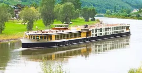 Trafalgar River Cruises ship photo