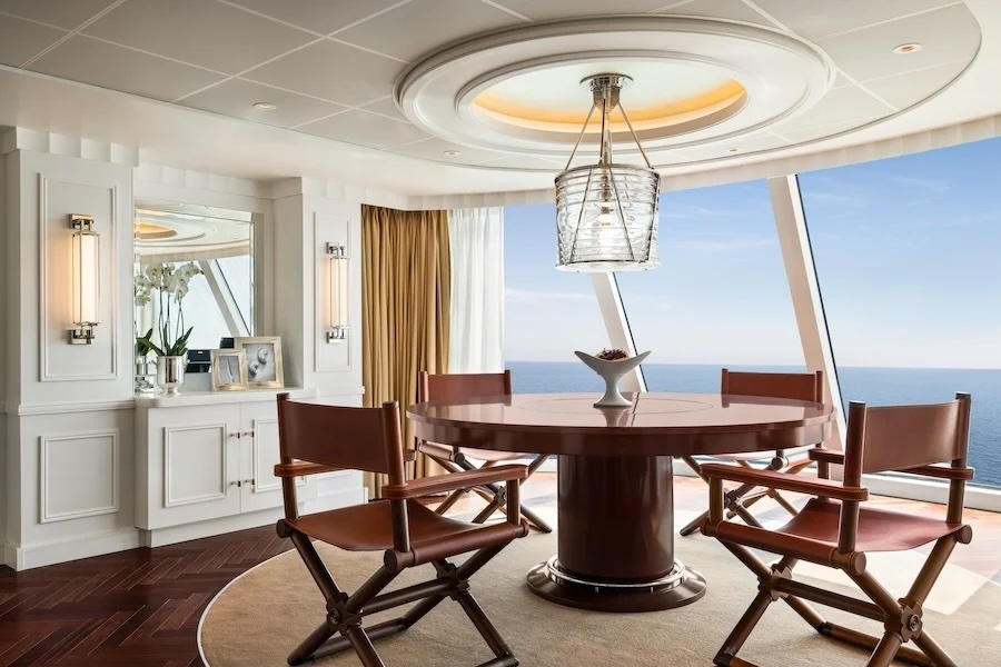 Oceania Allura Suite