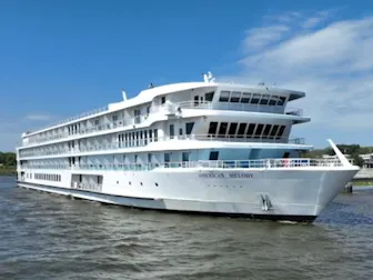 Cruise ship