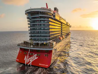 Cruise ship