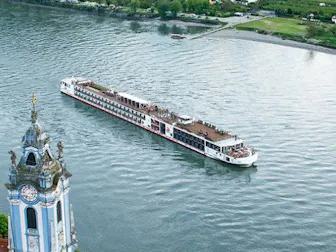 Cruise ship