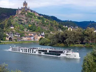 Cruise ship