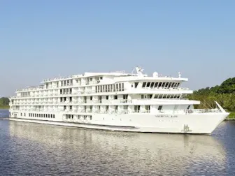 Cruise ship