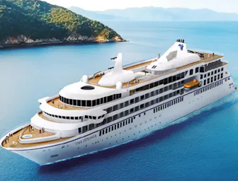 Cruise ship